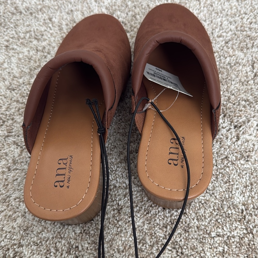 Ana Glenna Cognac clog shoes size 7 medium - Picture 3 of 6